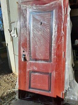 Predam bezpecnostne dvere - 8