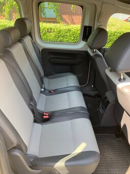 VW Caddy MAXI TDI - 8