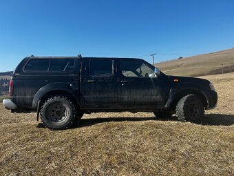 Nissan Navara D22 - 8