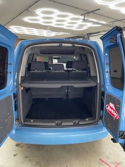 VW Caddy 1,6 Tdi - 8
