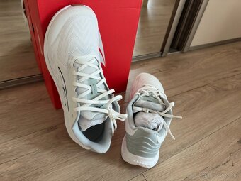Altra Rivera - NOVE - ZARUKA - 8