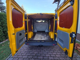 Predám dodávku Opel Vivaro LONG 6 MIESTNE. - 8