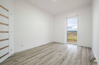 RODINNÝ DOM OBEC SVINIA, OKRES PREŠOV - 8