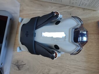 Dji mini 4 pro v fly more combo setu + príslušenstvo - 8