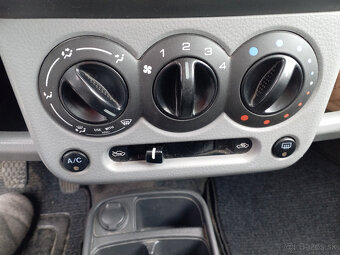 suzuki ignis 1,3 benzín - 8