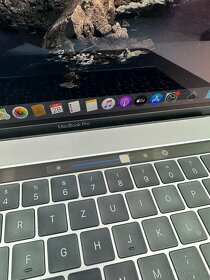 Apple MacBook Pro (15-inch, 2016) - 16GB | 512GB | i7  - 8