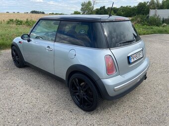 Mini Cooper 1.6 85kw - 8