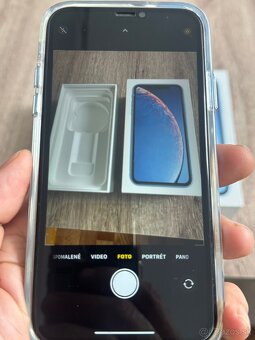 Iphone xr 64 gb modry - 8