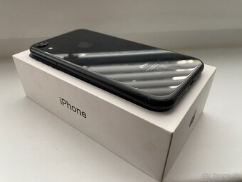 iPhone XR 64Gb Black - 8