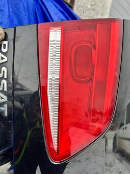 Páté dveře VW Passat B7 Kombi černé - 8