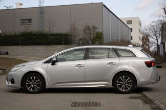 Toyota Avensis, bez investic - 8