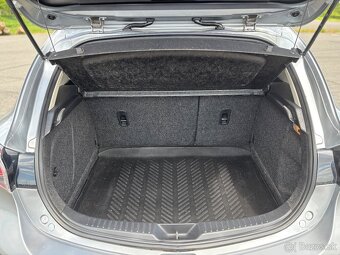 •Mazda 3 77KW 1.6 benzin - 8