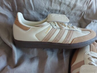 Kultové tenisky č.42 - 8