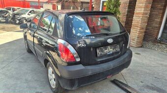 Kia Rio 1,4i 71,3kw kód: G4EE - 8