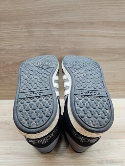 Botasky adidas 38 - 8