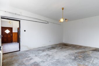 RD - čiastočná rekonštrukcia, 840 m2, Méra - Maďarsko - 8
