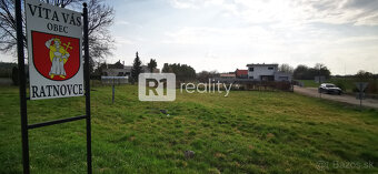 Investičný pozemok pri Piešťanoch "RATNOVSKÁ" / 903 m2 / B - 8