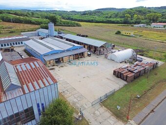 3D + video, predaj výrobného areálu o rozlohe 23.476 m2, Veľ - 8