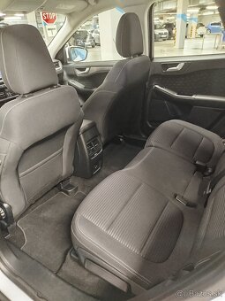 Ford Kuga 2.5 Duratec PHEV 225k Titanium CVT - 8