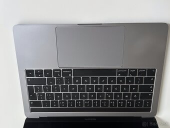 MacBook Pro 2018, 13 - inch, 256 GB - 8