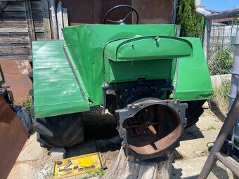 Predám zadnu časť zetor50super - 8
