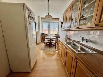 CENTRUM - veľký tehlový 3i byt, 85m2, loggia, garáž - 8