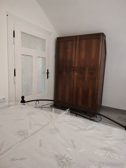 Dlhodobý prenájom rodinného domu v tichej a príjemnej lokali - 8