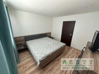 VEĽKÝ 2i byt, 3loggie, Žiar nad Hronom, Hurbanova ul., ESTY  - 8
