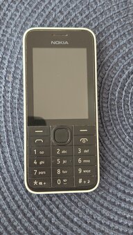 Predam Nokiu 208 - 8