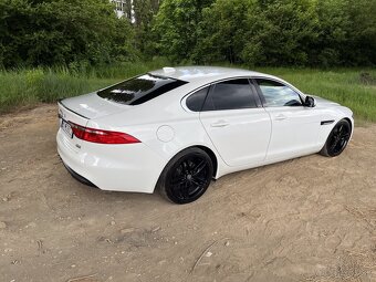 Jaguar XF 2.0D 4x4 132kw 8st. Automat - 8