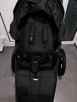 THULE Urban Glide 4-kolesový športový kočík Black
- 8