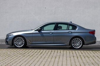 BMW Rad 5 M550i xDrive A/T - 8