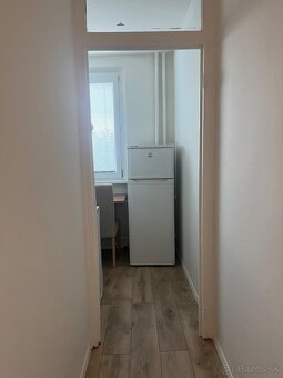 1-izbový byt , BA Rača - Závadská ulica - 8