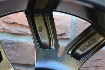 5x112 R18 Hlinikove disky Original VW Tiguan 2/3 - 8