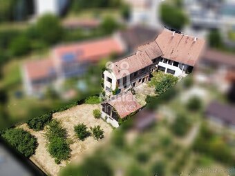 Ponúkame na predaj nehnuteľnosť v centre mesta Bánovce nad B - 8