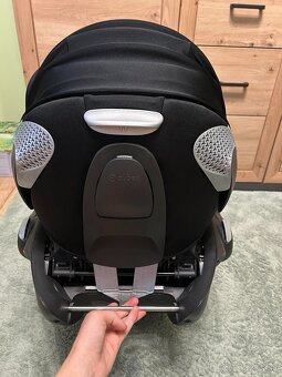Autosedačka+základňa Cybex Cloud t i-size PLUS platinum - 8