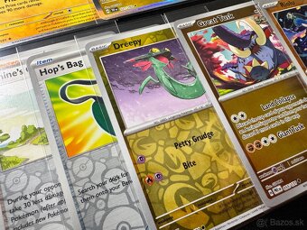 Pokemón MEGA balík (C): 100ks kariet v obaloch s V + darčeky - 8