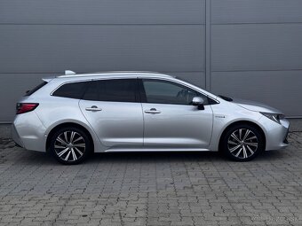 Toyota Corolla Combi 2.0H Aut. Comfort TS - 8