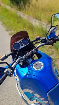 Suzuki DR BIG 800 - 8