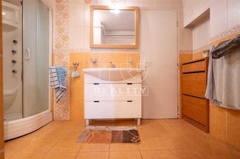 LEN U NÁS  TOP CENA 
3-izbový rodinný dom s veľkým... - 8