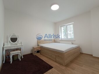 NOVÁ CENA Predaj domu s dvomi bytovými jednotkami na Chrenov - 8