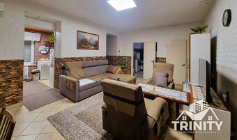 Výhradne - Na predaj tehlový 4-izbový rodinný dom v obci Kom - 8