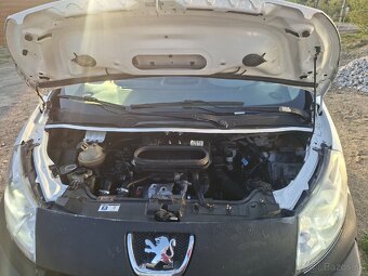 Peugeot expert - 8