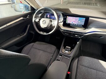 Škoda Octavia Combi 2.0 TDI AT7 2020 - 8