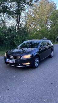 VW Passat B7 - 8