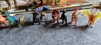 Dinosaury - 8