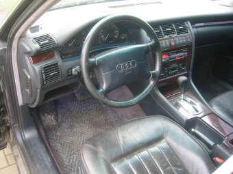 AUDI A8 D2 4.2 220kw quattro tiptronic - díly z vozidla - 8