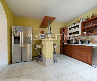 RODINNÝ DOM S DOKONALÝM VÝHĽADOM, STARÉ HORY, 659 M2 - 8