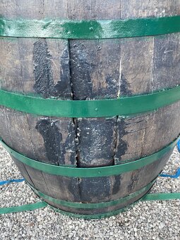 Predám veľký drevený dubový sud - 8