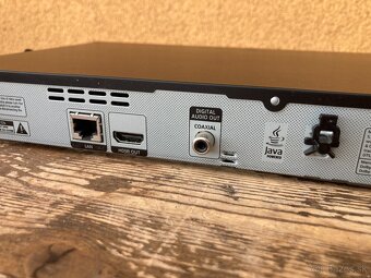 Blu-ray přehrávač Samsung BD-E5500 - 8